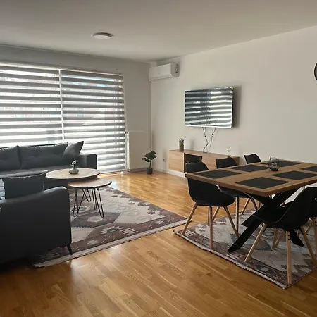 Zora Apartment *