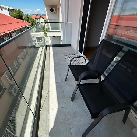 Zora Apartment