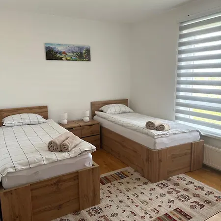Apartment Zora *