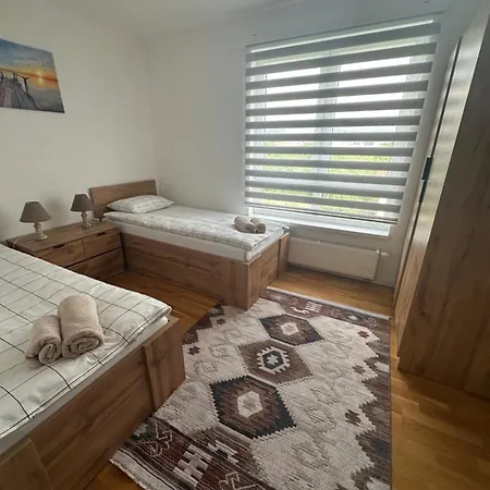 Zora Apartment