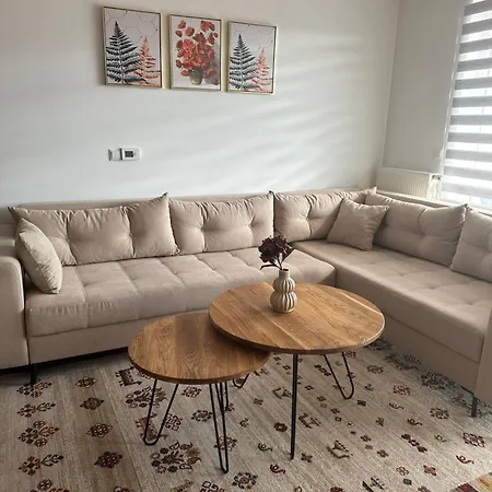 Zora Apartment