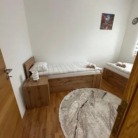 Apartment Zora *